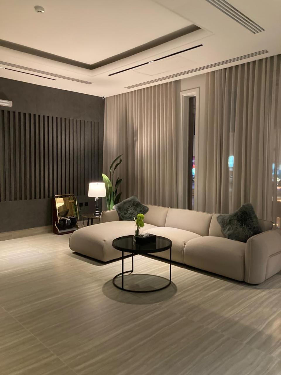 Aparthotel Land Walk Al Aqiq Riad Exterior foto