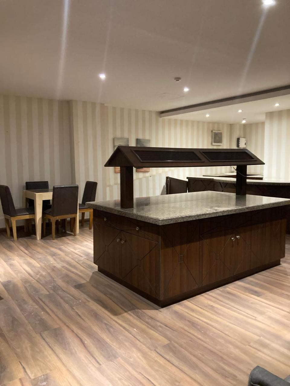 Aparthotel Land Walk Al Aqiq Riad Exterior foto