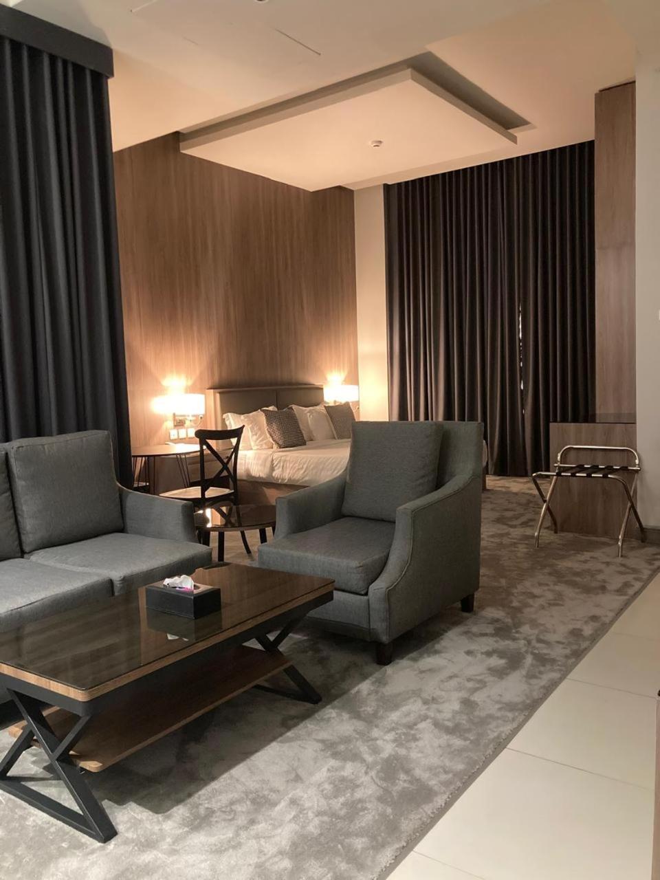 Aparthotel Land Walk Al Aqiq Riad Exterior foto