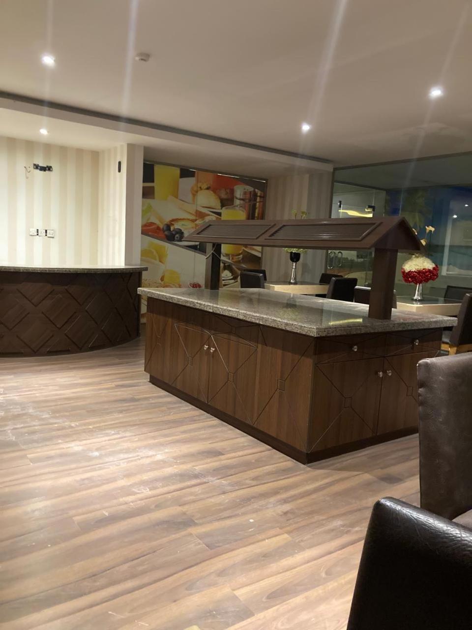 Aparthotel Land Walk Al Aqiq Riad Exterior foto
